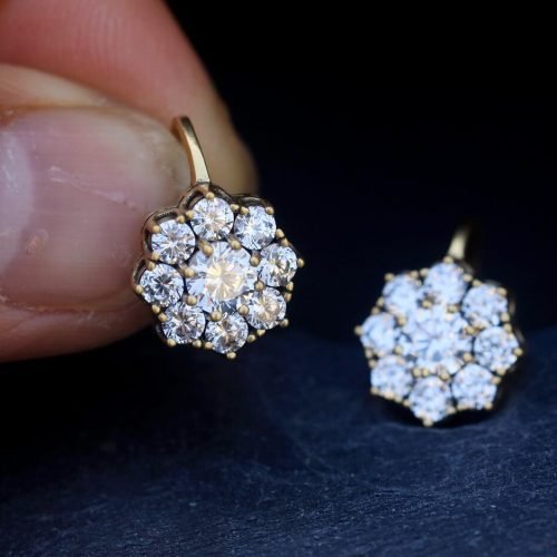 126454-147193-1763506278377587